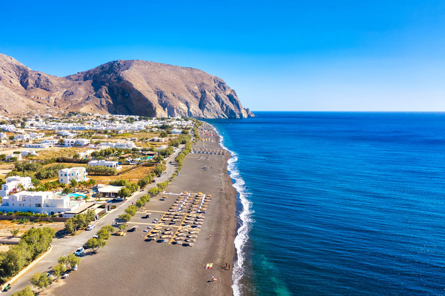 beach-perissa-santorini